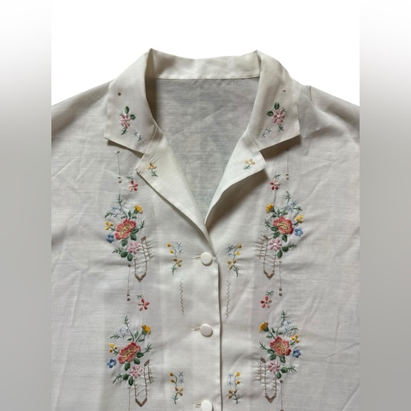 Vintage, hand embroidered button up, small - Picture 2 of 7